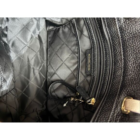 Michael Kors NWOT Bedford Black Pebbled Leather Pocket Tote - Picture 10 of 10